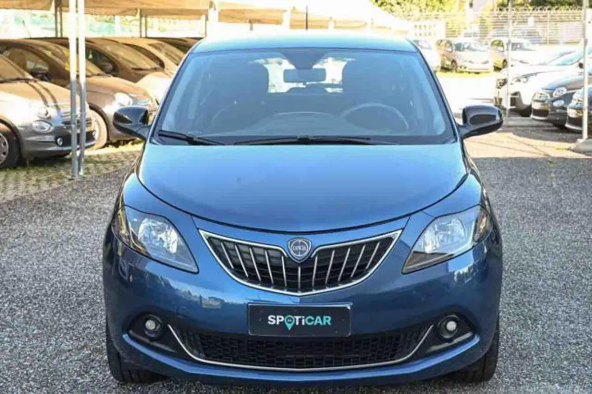 Lancia Ypsilon usata a Torino (16)