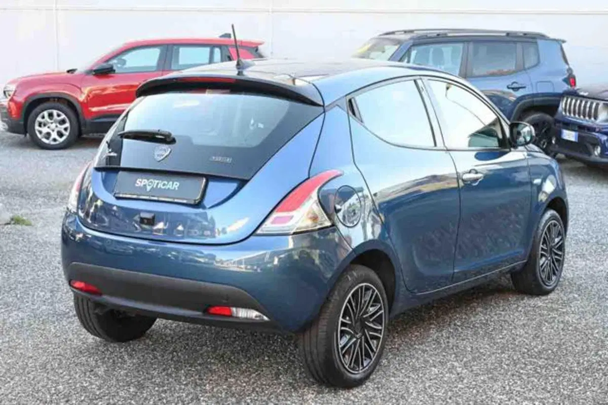 Lancia Ypsilon usata a Torino (3)