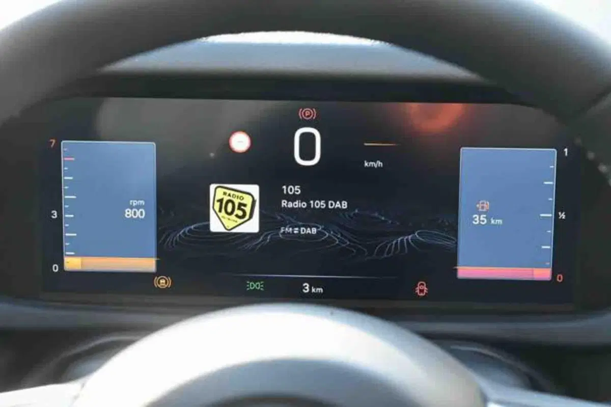 Jeep Avenger nuova a Torino (17)
