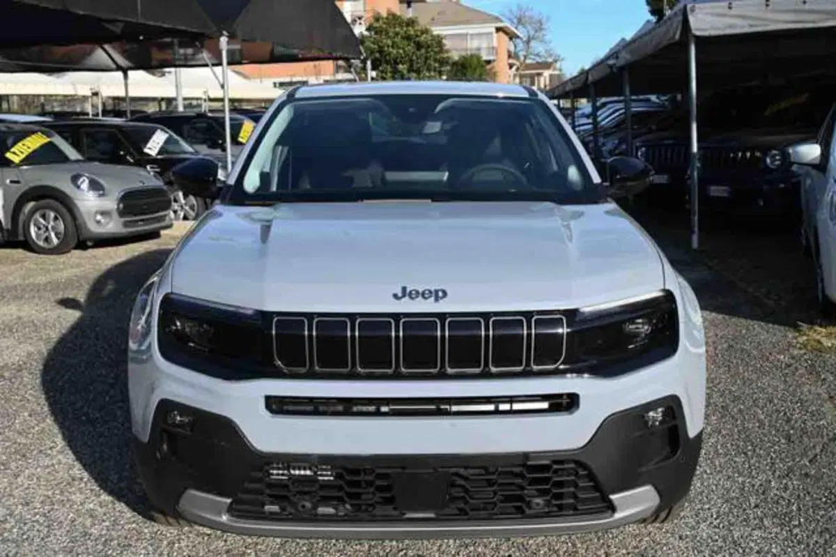 Jeep Avenger nuova a Torino (2)