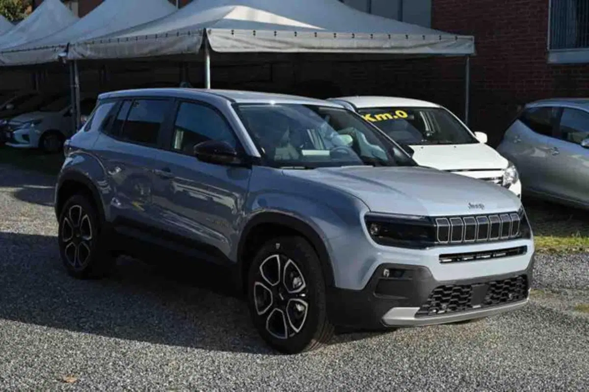 Jeep Avenger nuova a Torino (3)