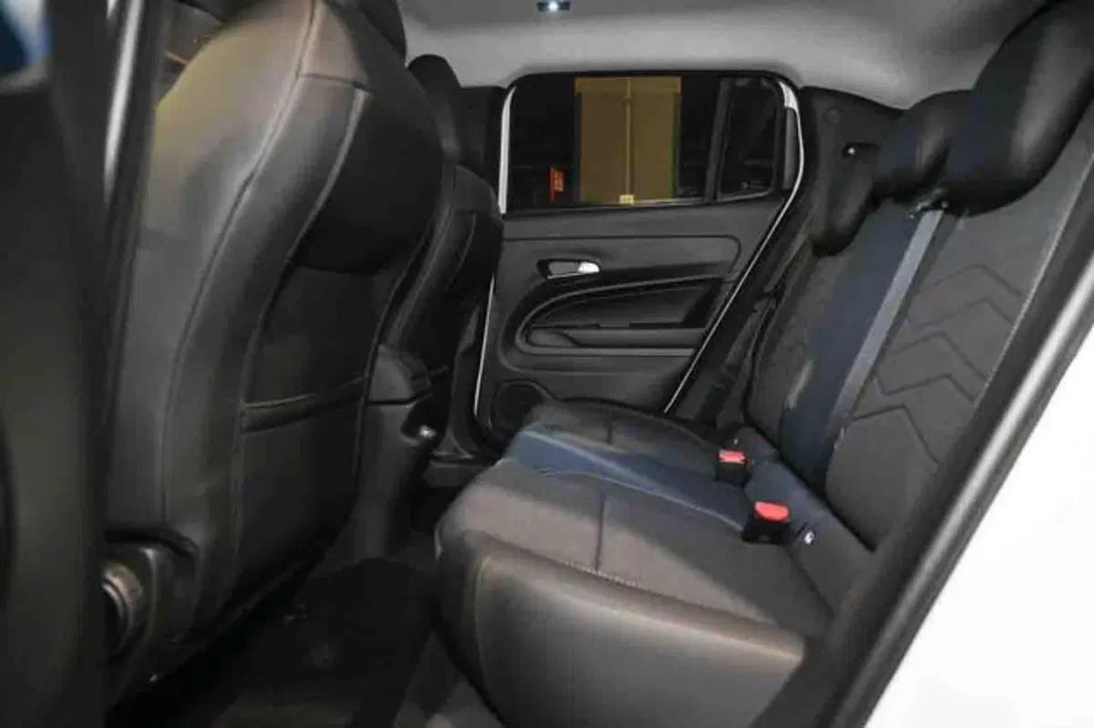 Jeep Avenger nuova a Torino (13)