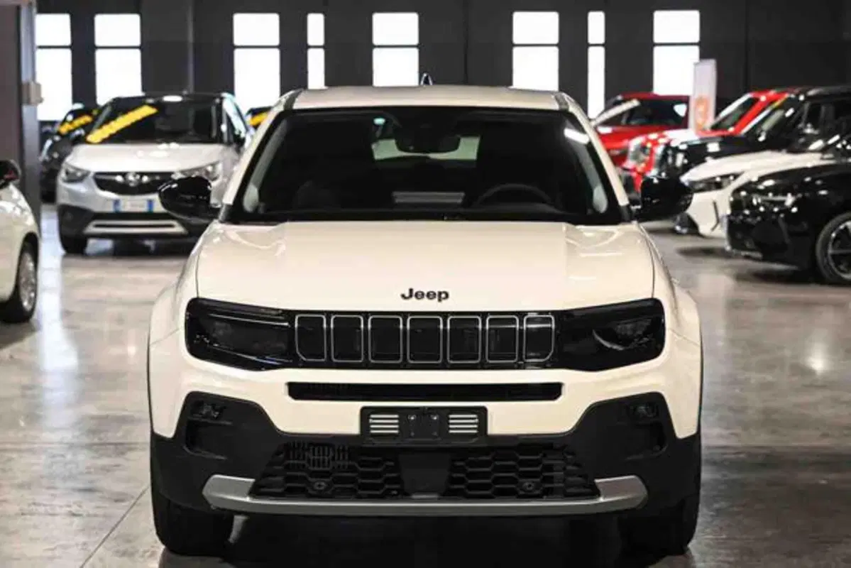 Jeep Avenger nuova a Torino (2)
