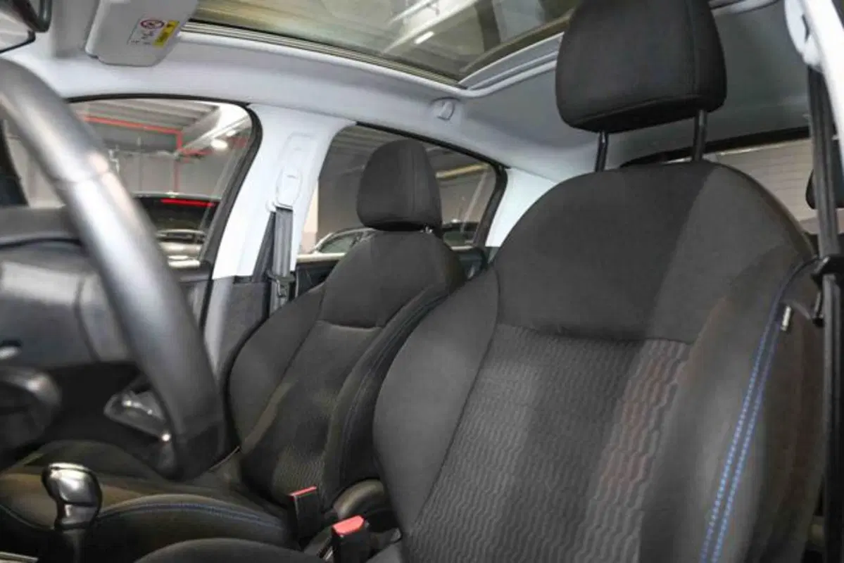 Peugeot 208 usata a Torino (13)