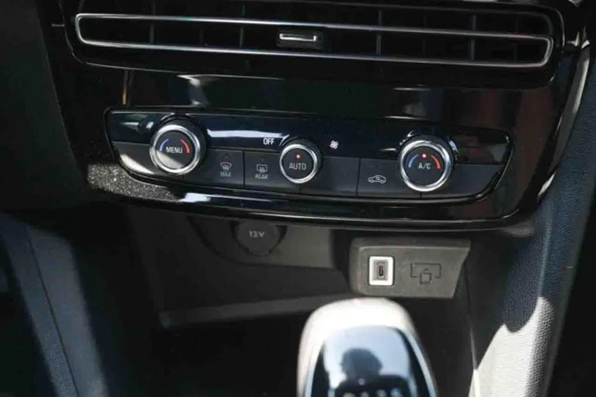 Opel Mokka usata a Torino (15)