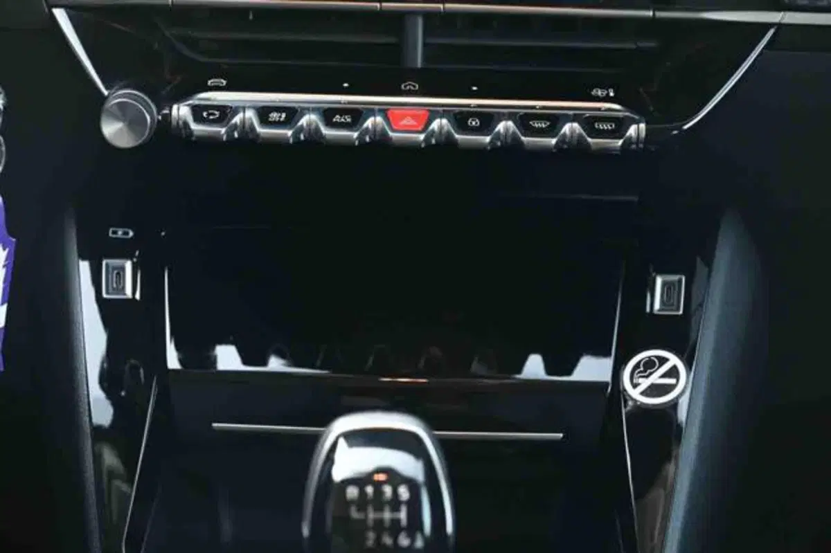 Peugeot 208 usata a Torino (17)