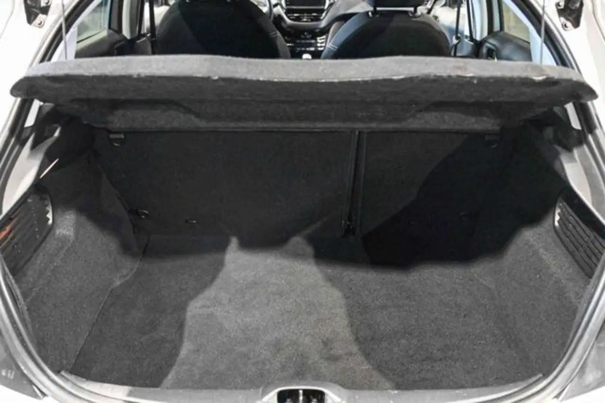 Peugeot 208 usata a Torino (9)
