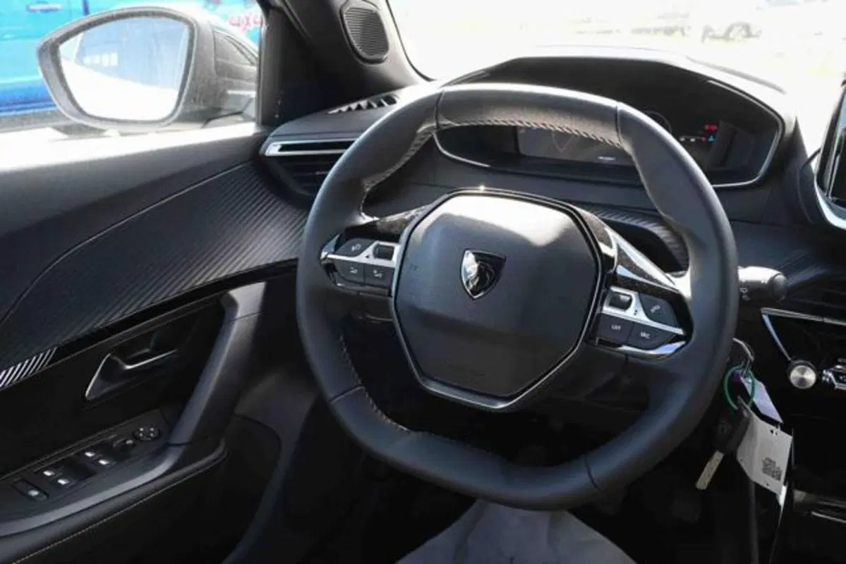 Peugeot 2008 nuova a Torino (20)