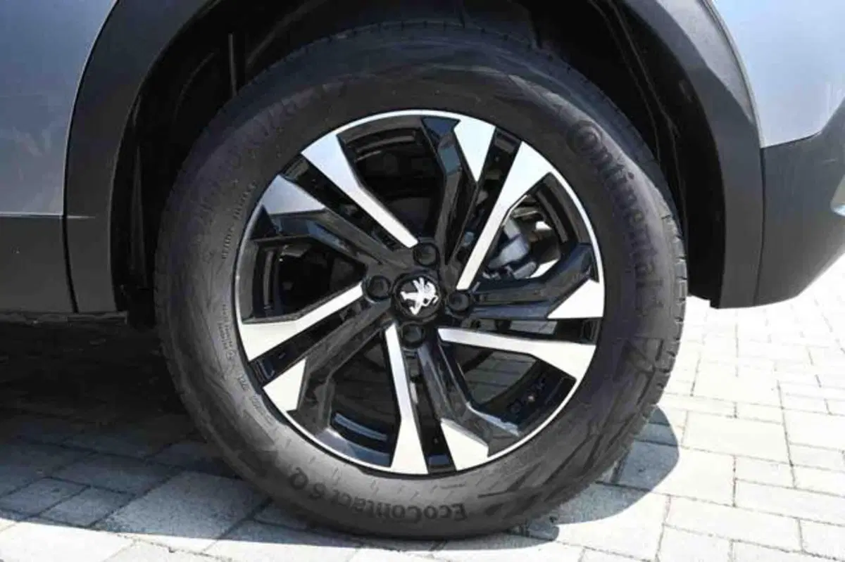 Peugeot 2008 nuova a Torino (6)