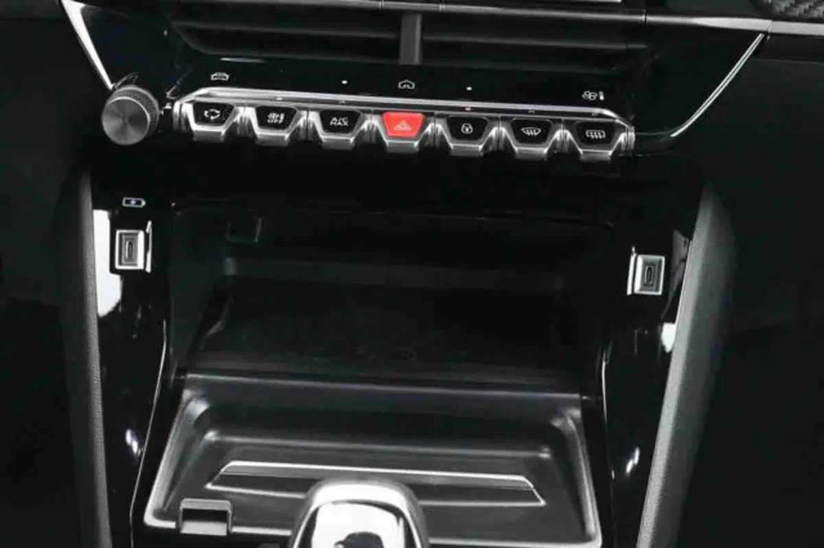 Peugeot 2008 nuova a Torino (15)