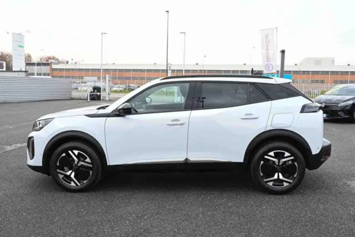 Peugeot 2008 nuova a Torino (19)