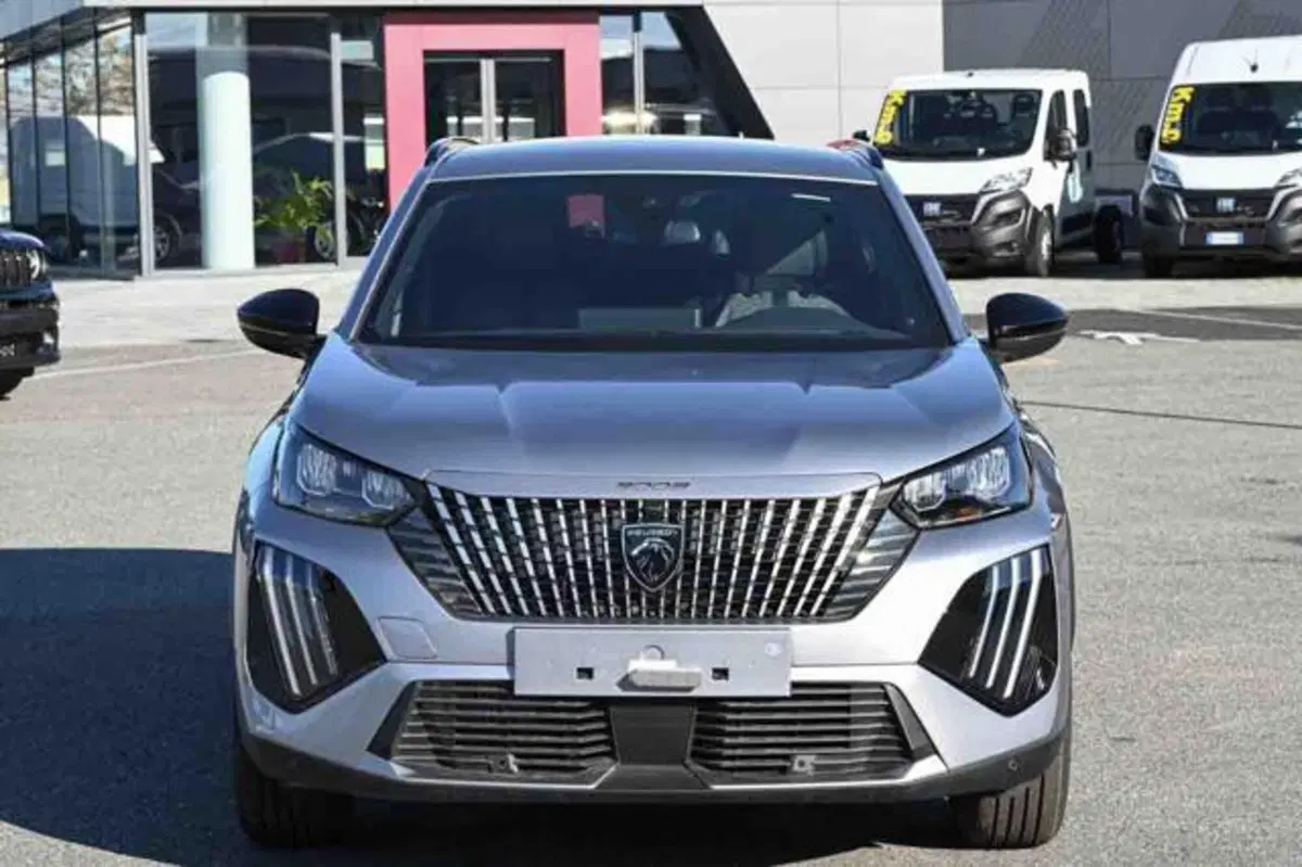 Peugeot 2008 nuova a Torino (19)