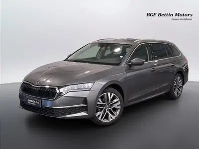Skoda Octavia Station Wagon 2.0 TDI CR DSG Wagon Style del 2025 usata a Piove di Sacco