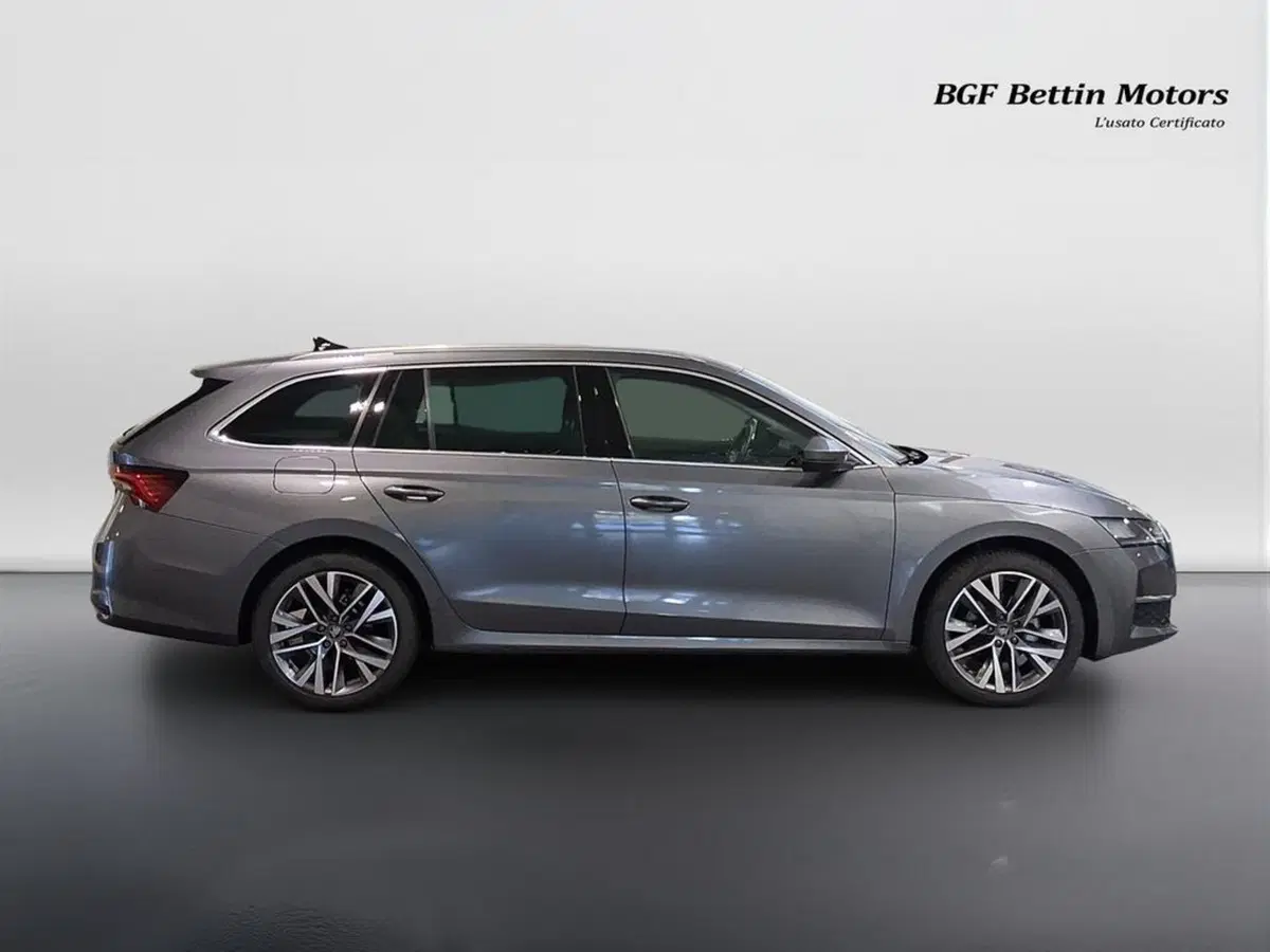 Skoda Octavia Station Wagon usata a Padova (5)