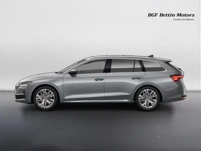 Skoda Octavia Station Wagon 2.0 TDI CR DSG Wagon Style del 2026 usata a Piove di Sacco