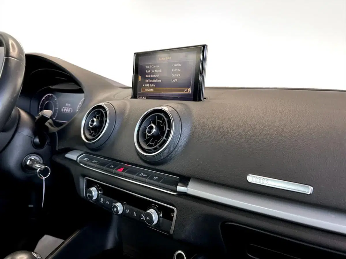 Audi A3 Sportback usata a Piacenza (13)