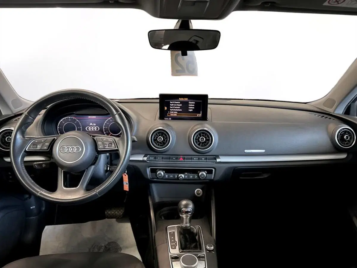 Audi A3 Sportback usata a Piacenza (8)