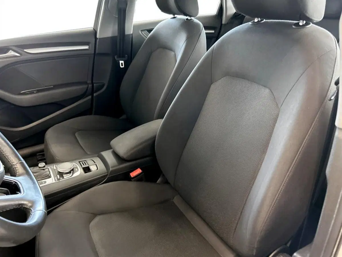 Audi A3 Sportback usata a Piacenza (9)