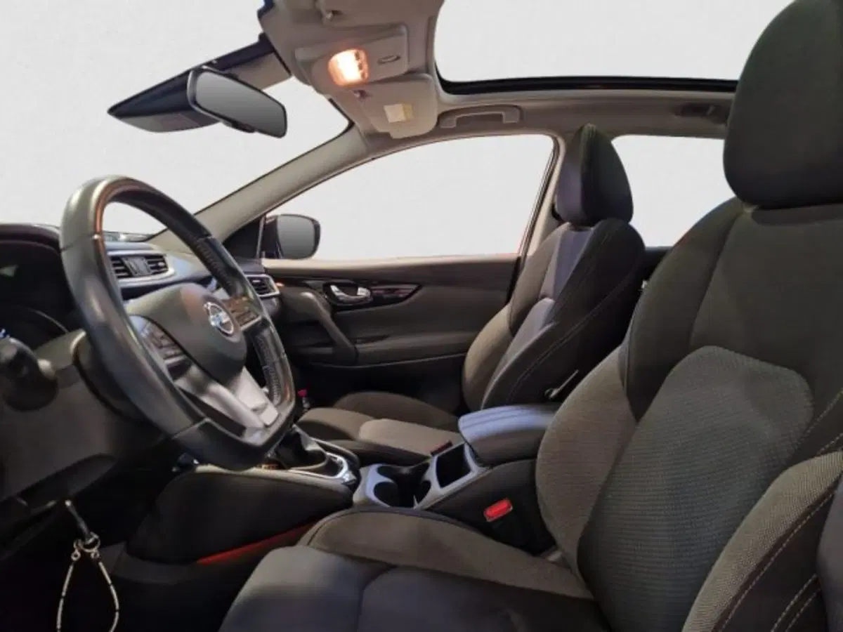 Nissan Qashqai usata a Livorno (10)