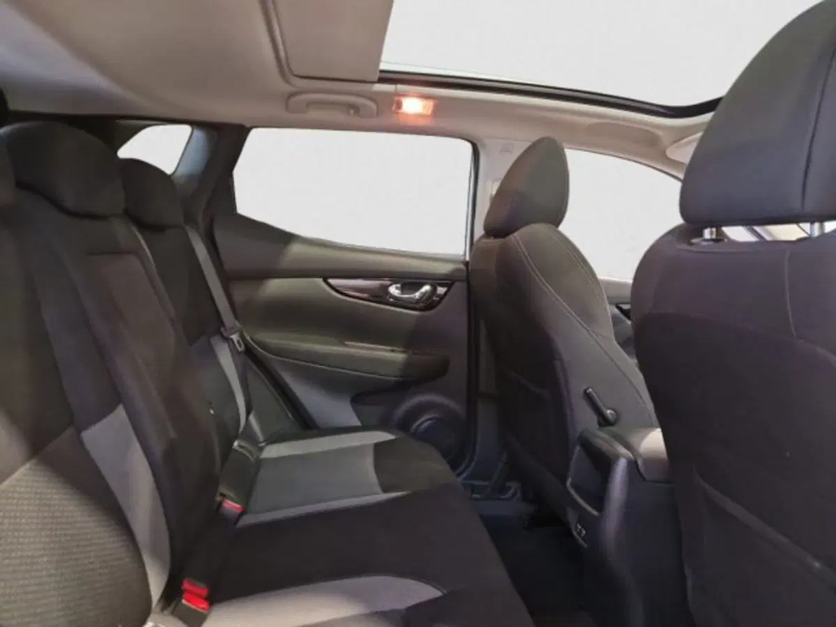 Nissan Qashqai usata a Livorno (16)
