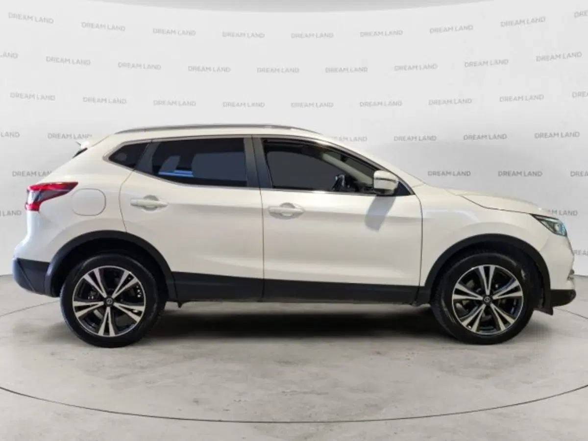 Nissan Qashqai usata a Livorno (8)