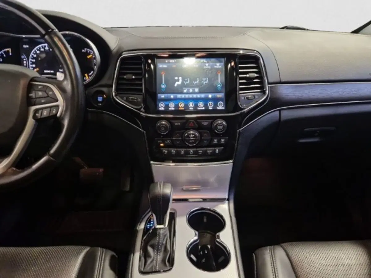 Jeep Grand Cherokee usata a Livorno (14)