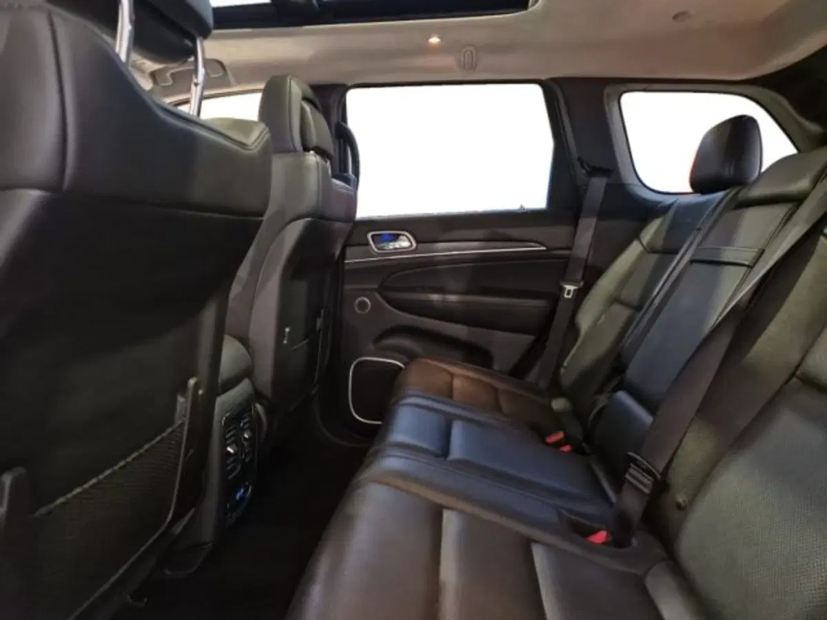 Jeep Grand Cherokee usata a Livorno (16)