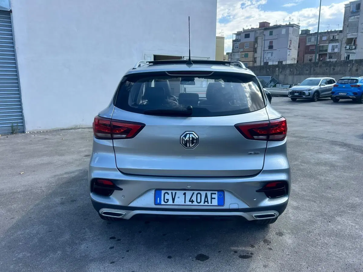 Mg ZS usata a Napoli (9)