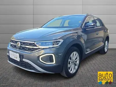 Volkswagen T-Roc 1.0 tsi Style 115cv del 2025 usata a Salerno