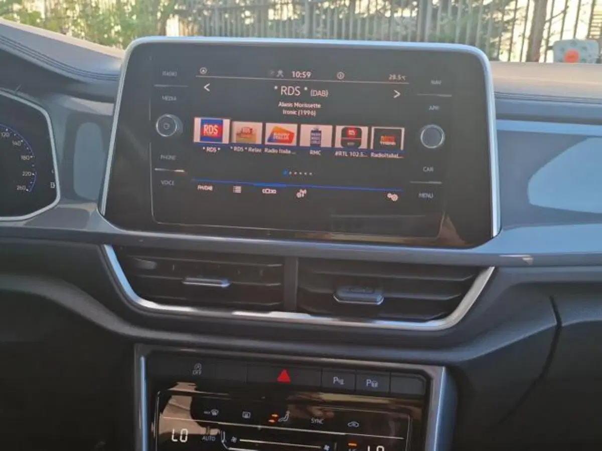 Volkswagen T-Roc usata a Salerno (16)
