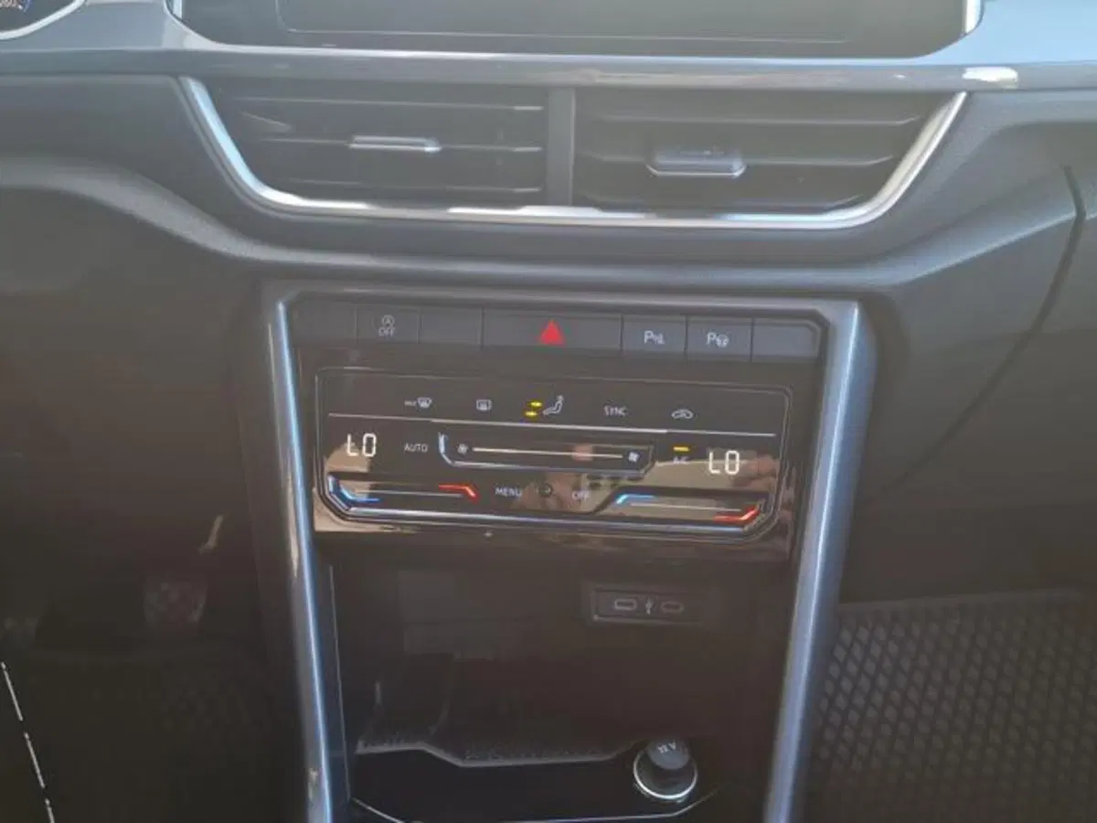 Volkswagen T-Roc usata a Salerno (18)