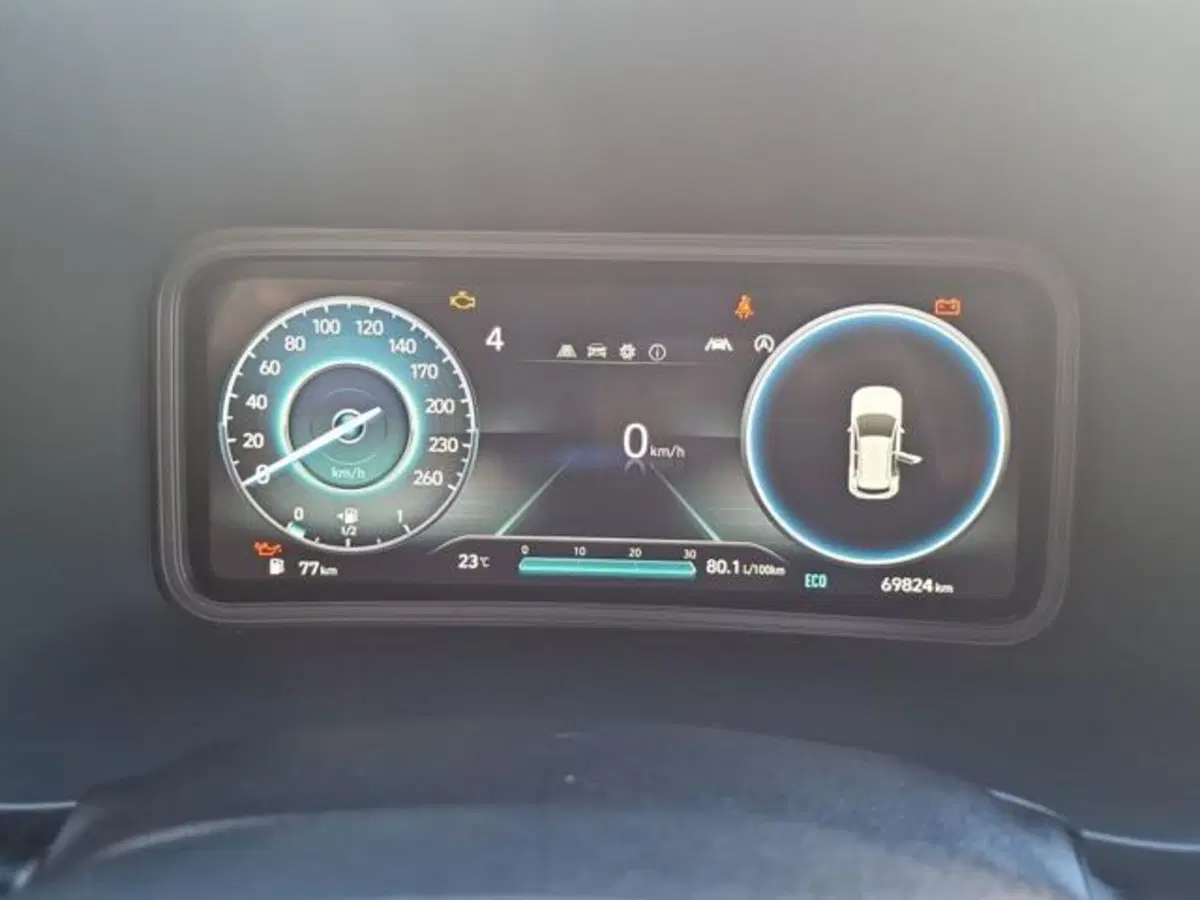 Hyundai Kona usata a Salerno (11)
