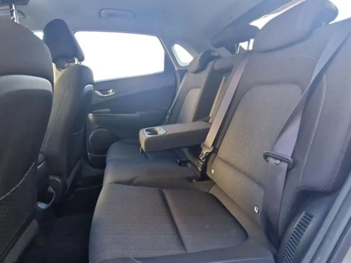 Hyundai Kona usata a Salerno (15)