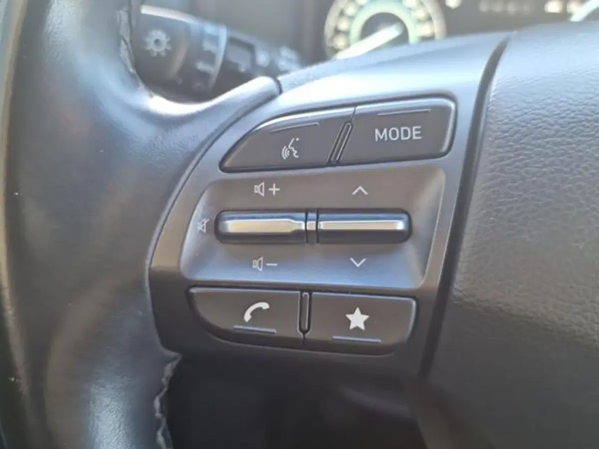 Hyundai Kona usata a Salerno (20)