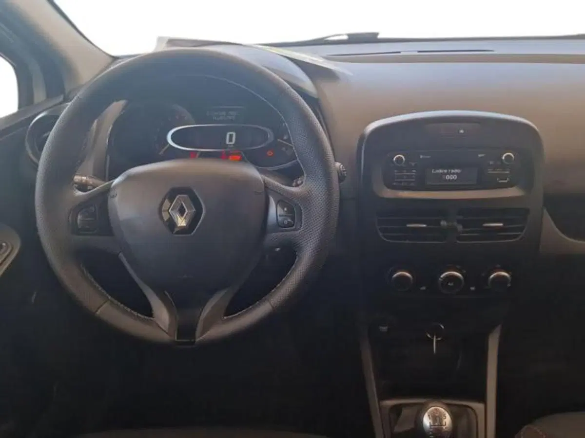 Renault Clio usata a Salerno (10)