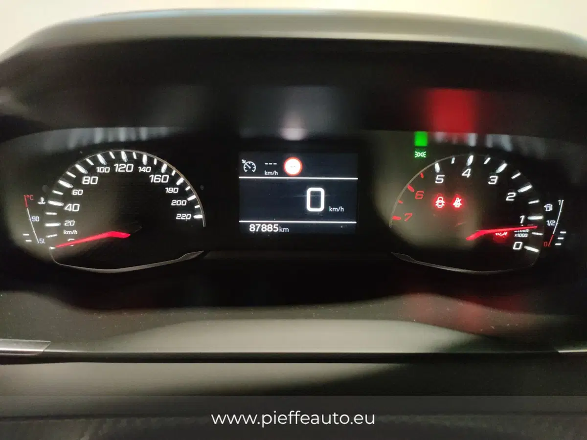 Peugeot 2008 usata a Teramo (18)