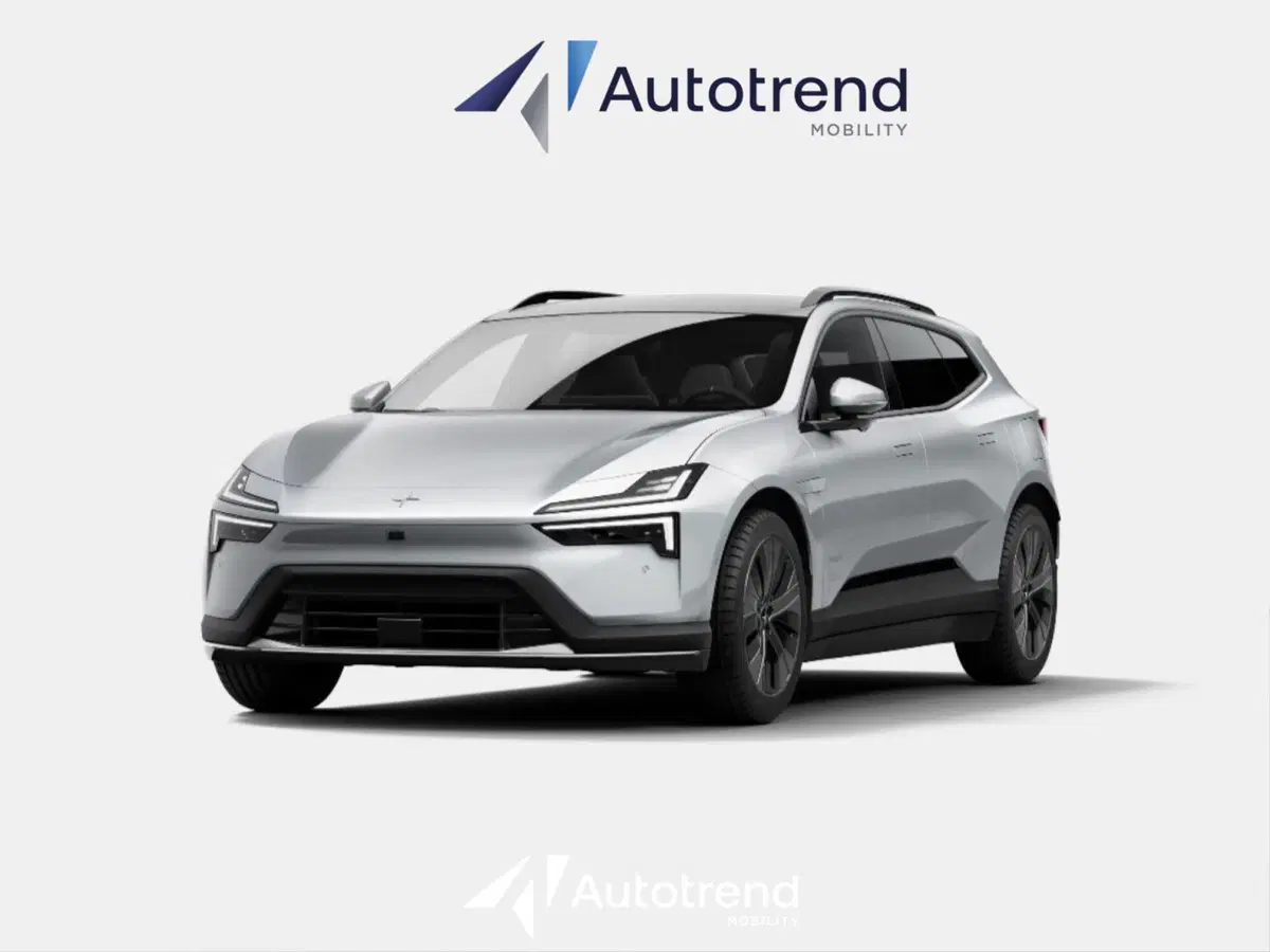 Polestar Polestar 4 SUV nuova a Bari (15)