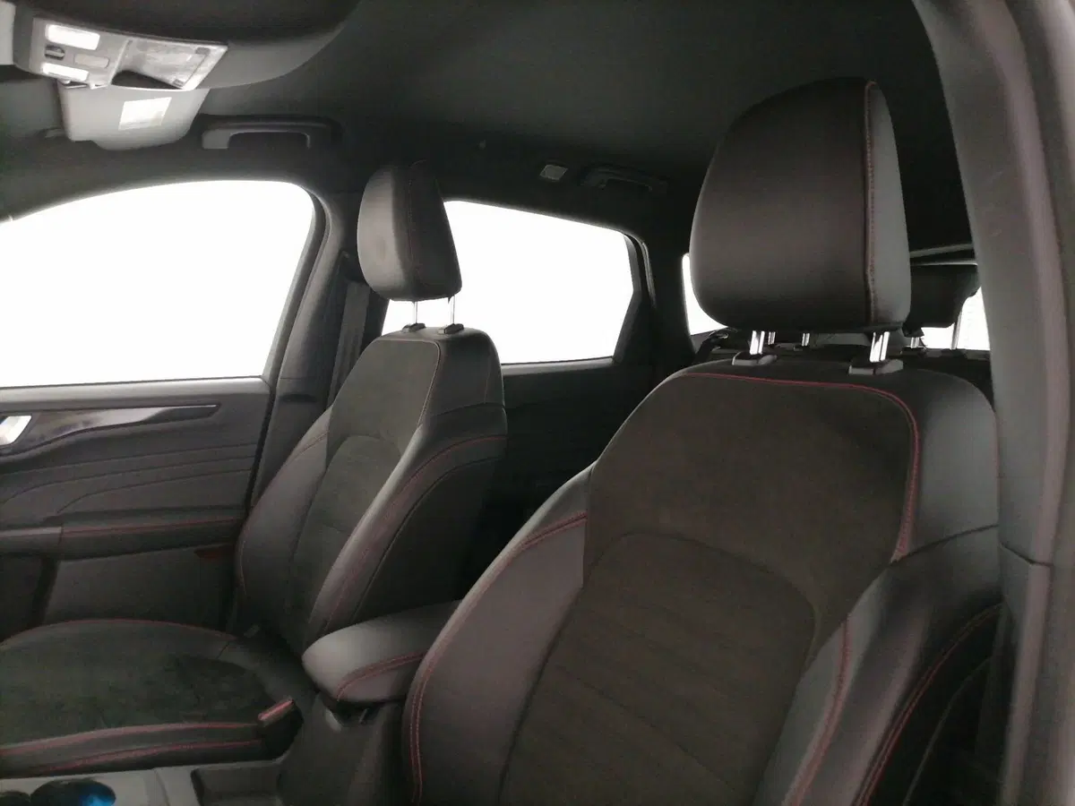 Ford Kuga usata a Roma (13)