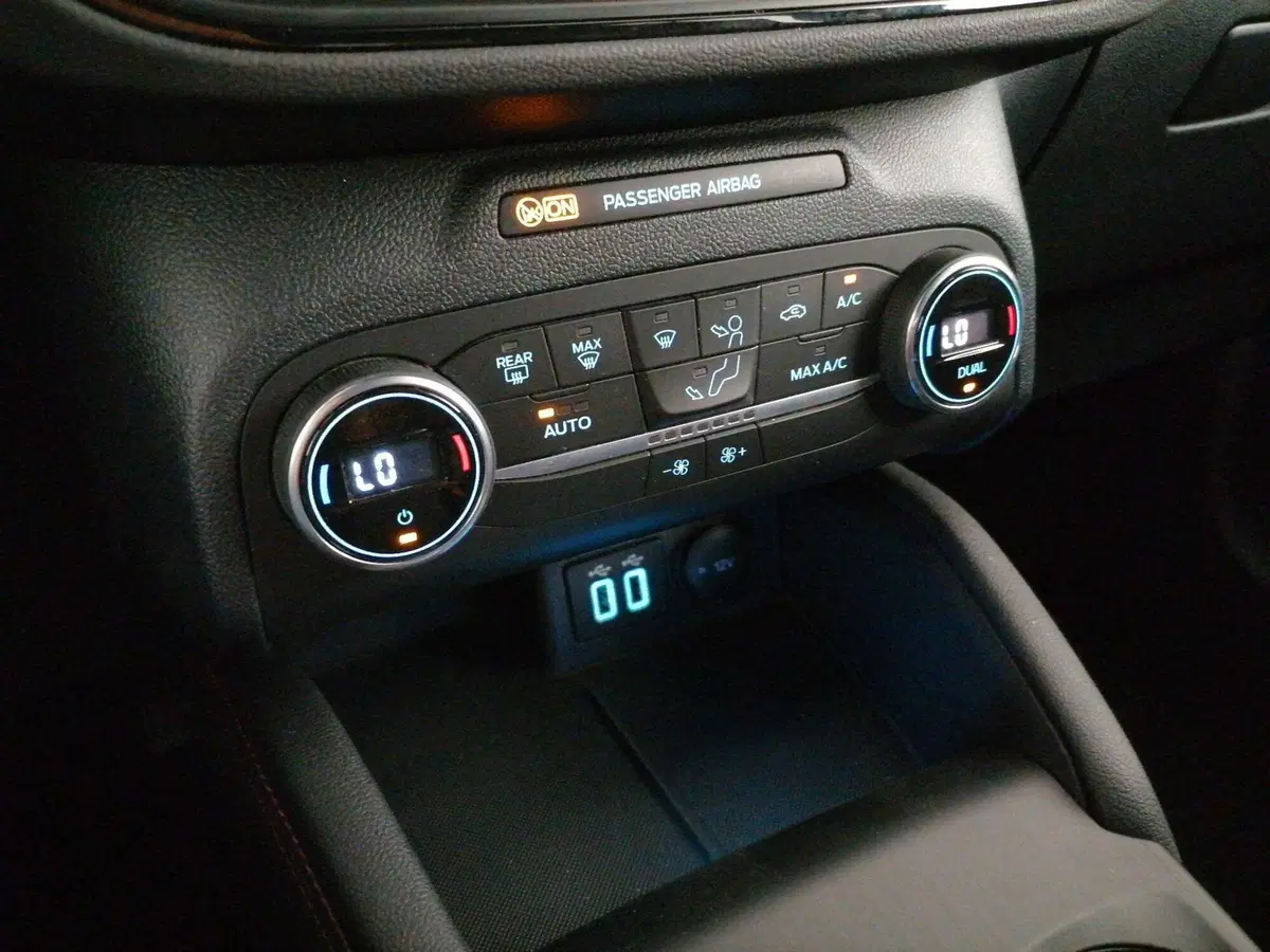 Ford Kuga usata a Roma (14)