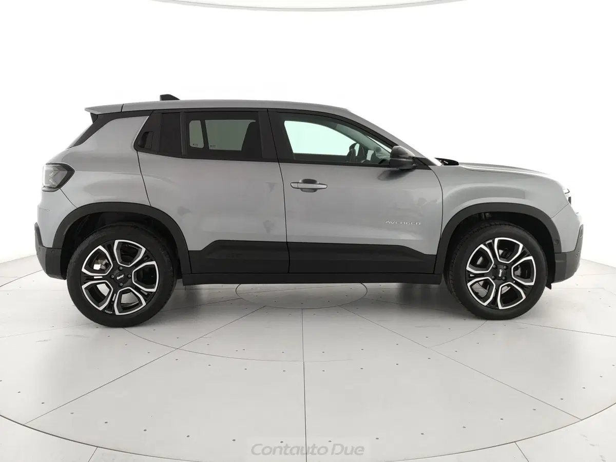 Jeep Avenger usata a Caserta (4)