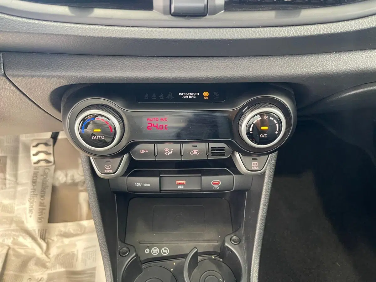 Kia Picanto usata a Napoli (19)