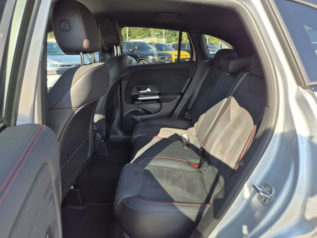 Mercedes-Benz GLA SUV usata  (7)