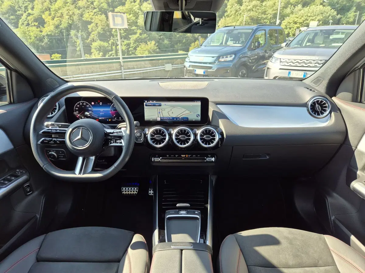 Mercedes-Benz GLA SUV usata  (8)