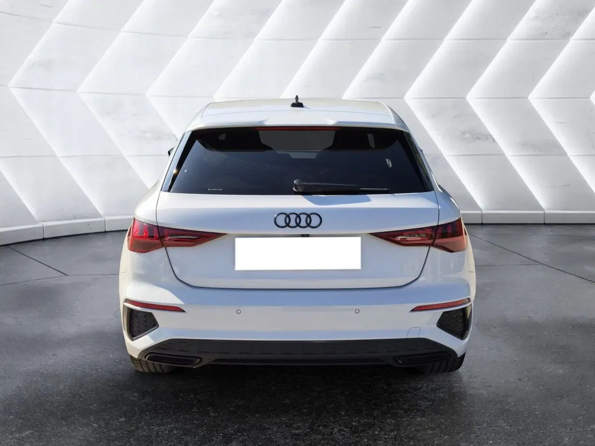 Audi A3 Sportback usata  (3)