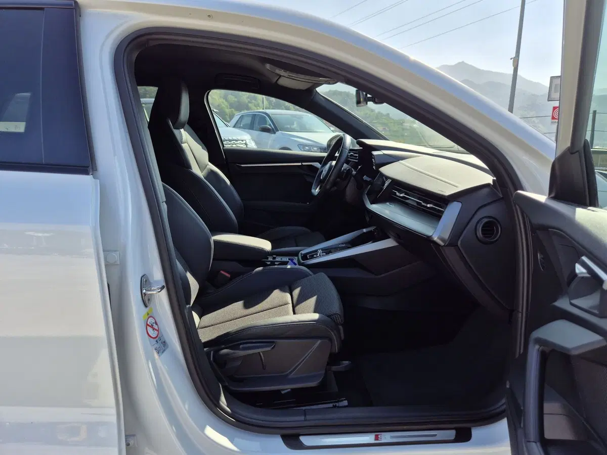 Audi A3 Sportback usata  (9)