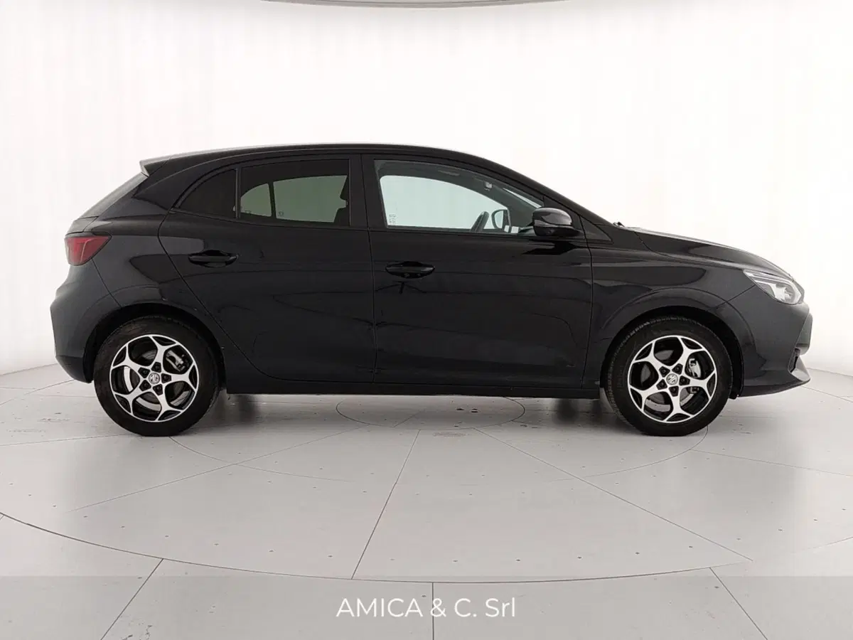 Mg MG3 usata a Caserta (8)