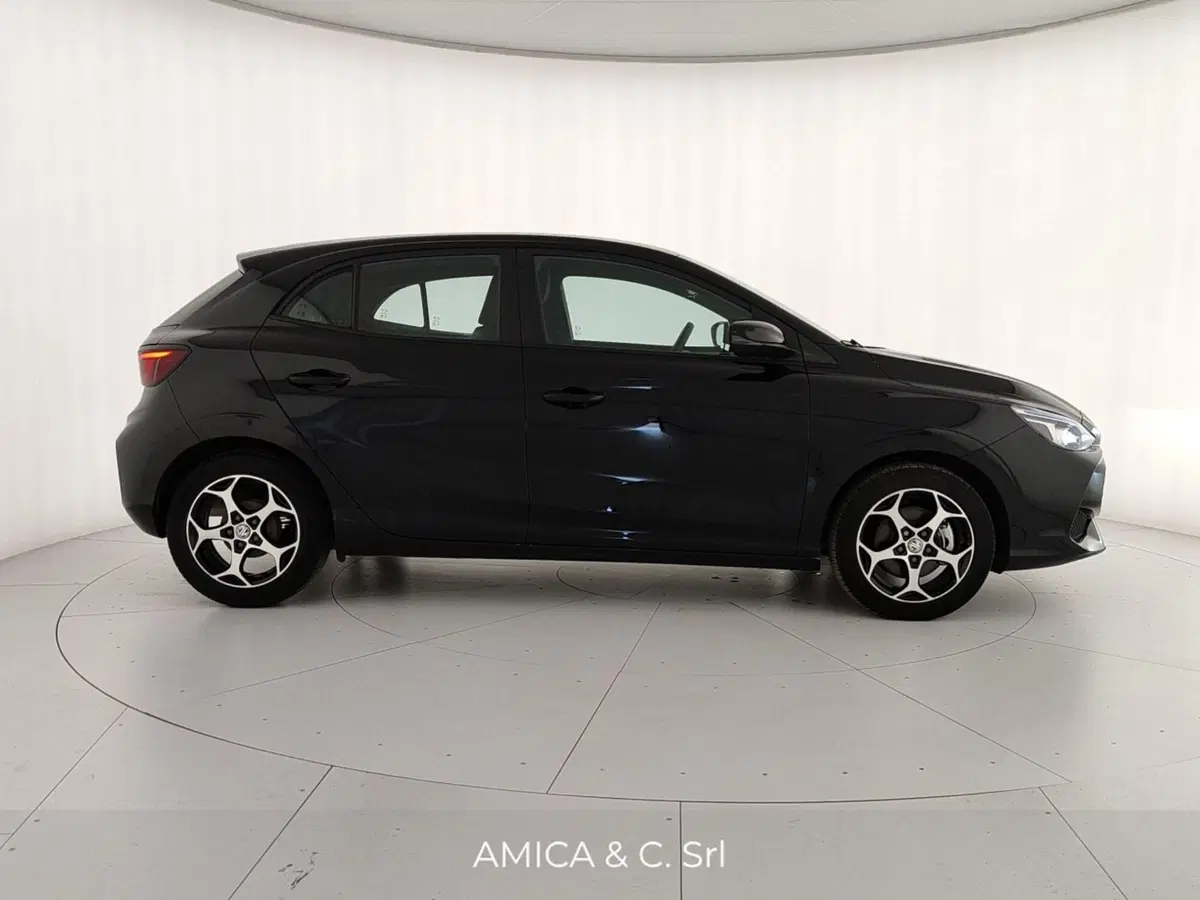 Mg MG3 usata a Caserta (8)