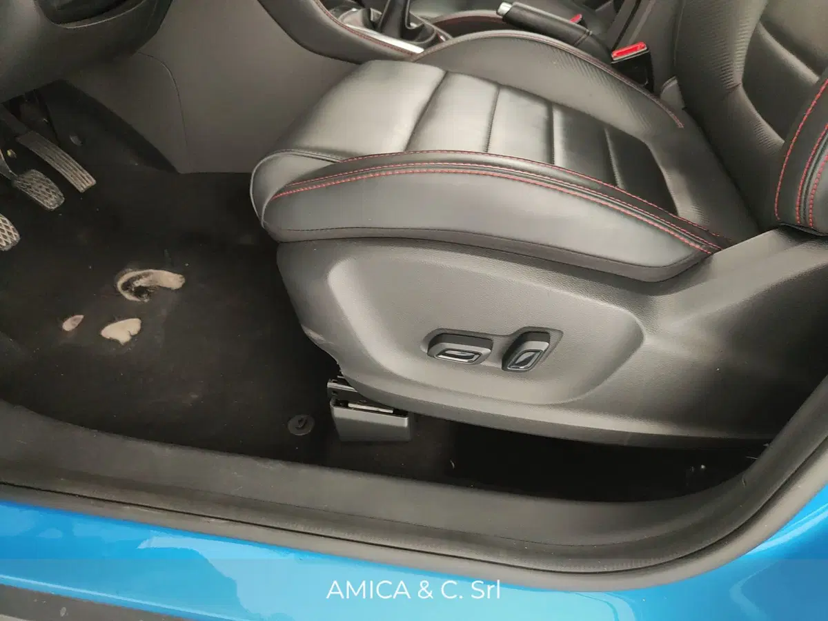 Mg ZS usata a Caserta (19)