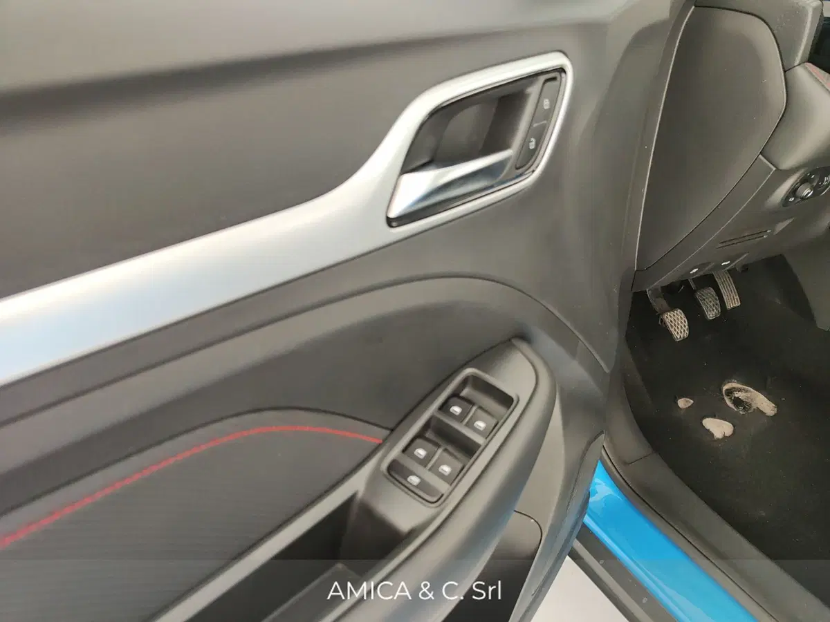 Mg ZS usata a Caserta (20)