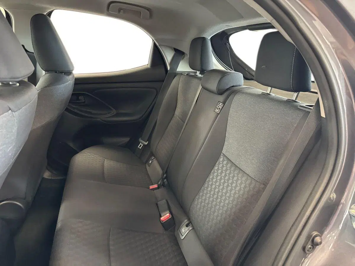 Toyota Yaris usata a Prato (15)